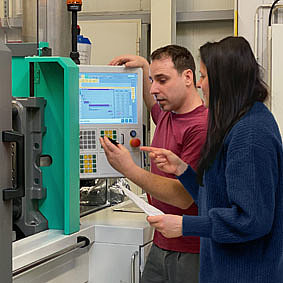 Qualifizierung einer Spritzgussanlage und Validierung Qualifizierung einer Spritzgussanlage und Validierung